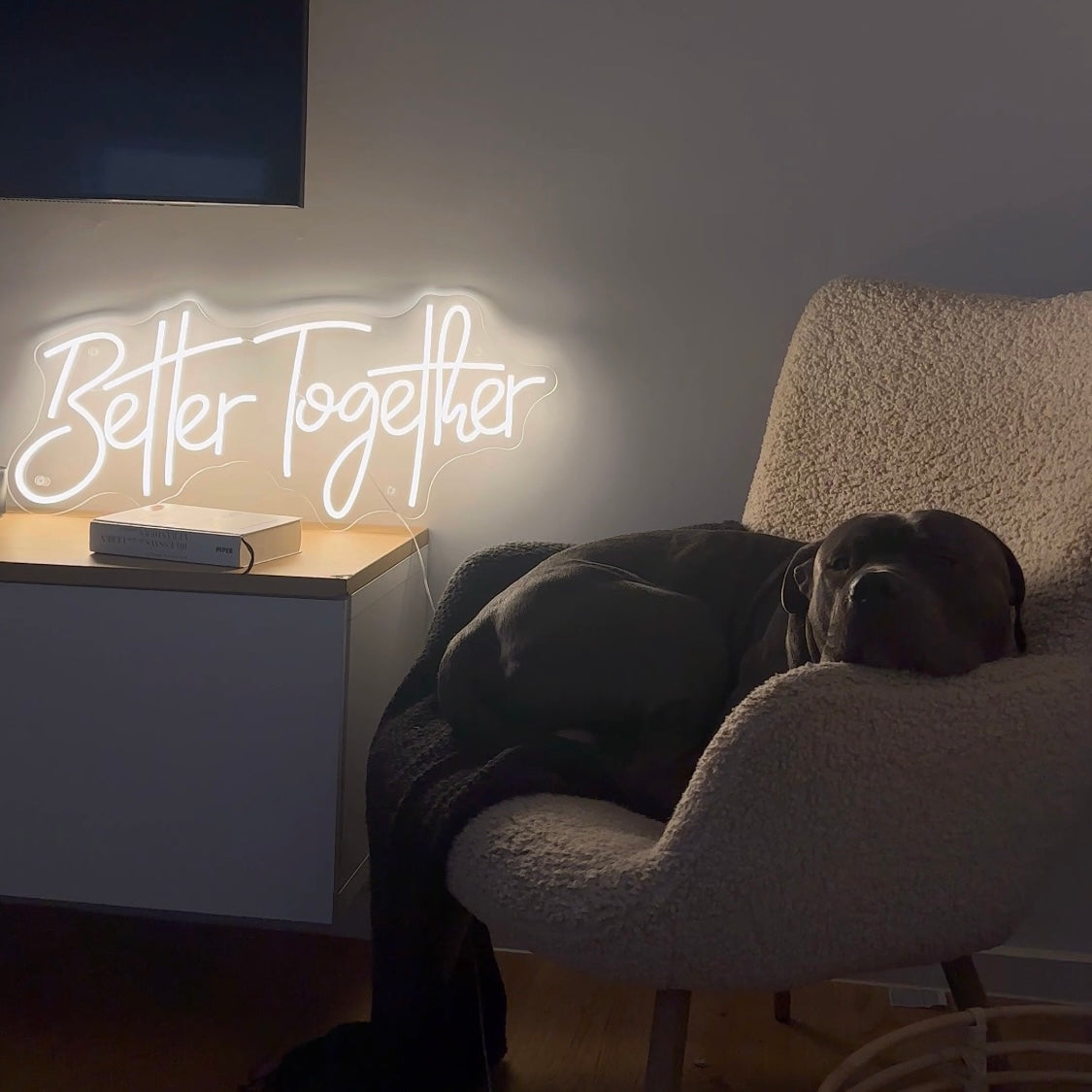 "Better Together" - LED Schriftzug